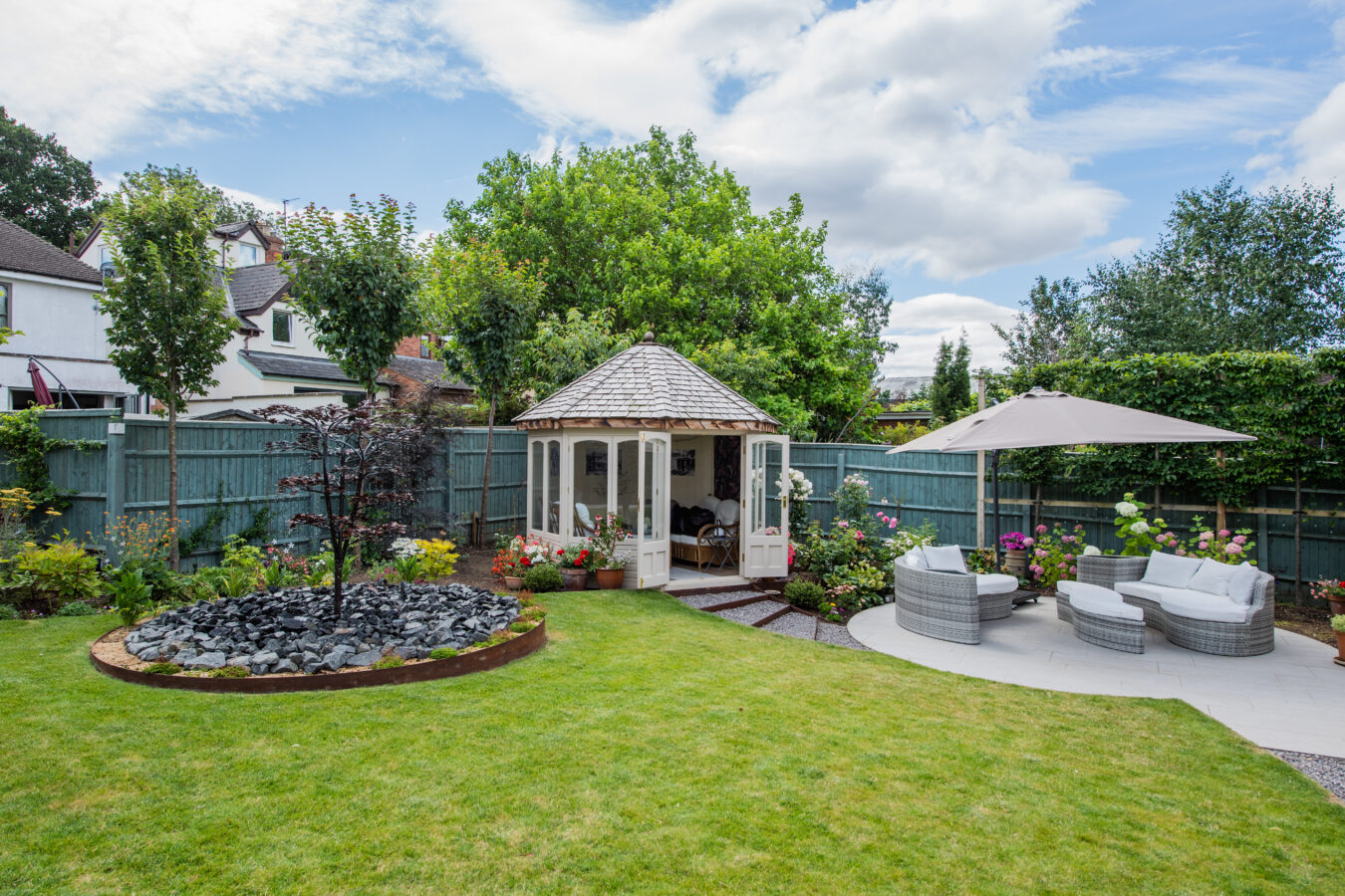 Cheltenham garden design entertaining areas
