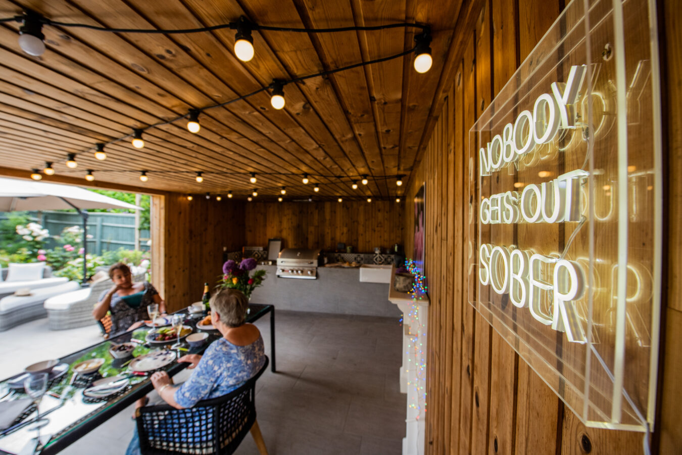 Cheltenham garden design outdoor covered kitchen