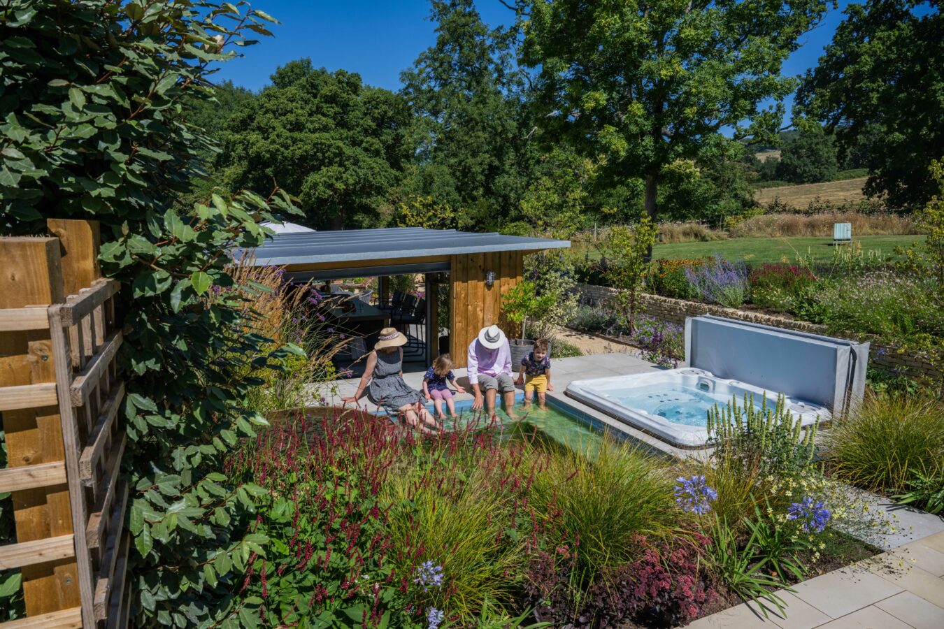 JB_PoolBarn10082022-2510-1350x900