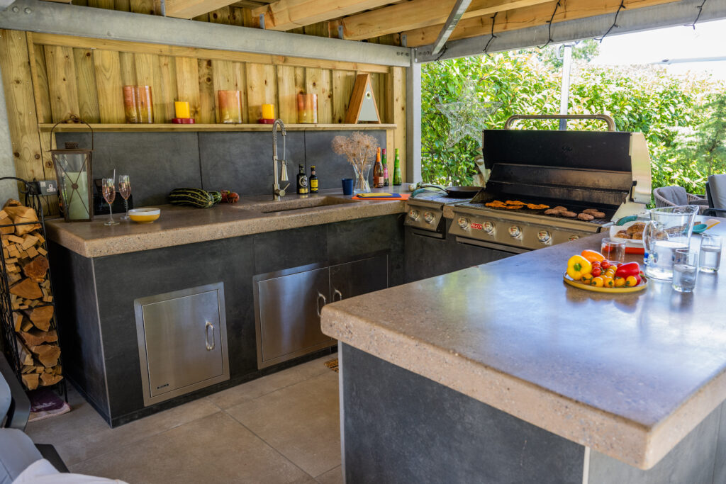 Outdoor-kitchen-1024x683