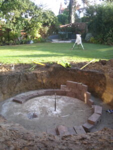 circular pond 1